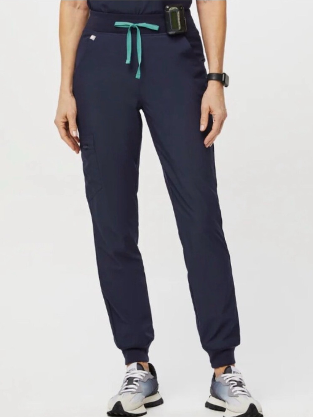 FIGS Women’s 💙 NAVY 💙 FREEx™ Lined Zamora™ High Waisted Jogger Scrub Pants